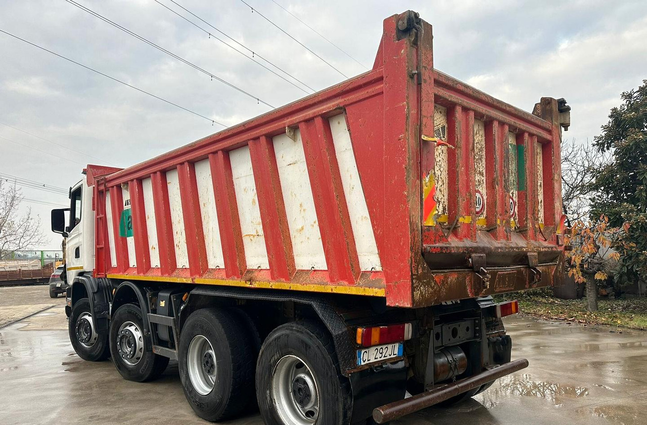 Scania 124 470 4 assi ribaltabile - Camion benne: photos 4 Scania 124 470 4 assi ribaltabile - Camion benne: photos 4