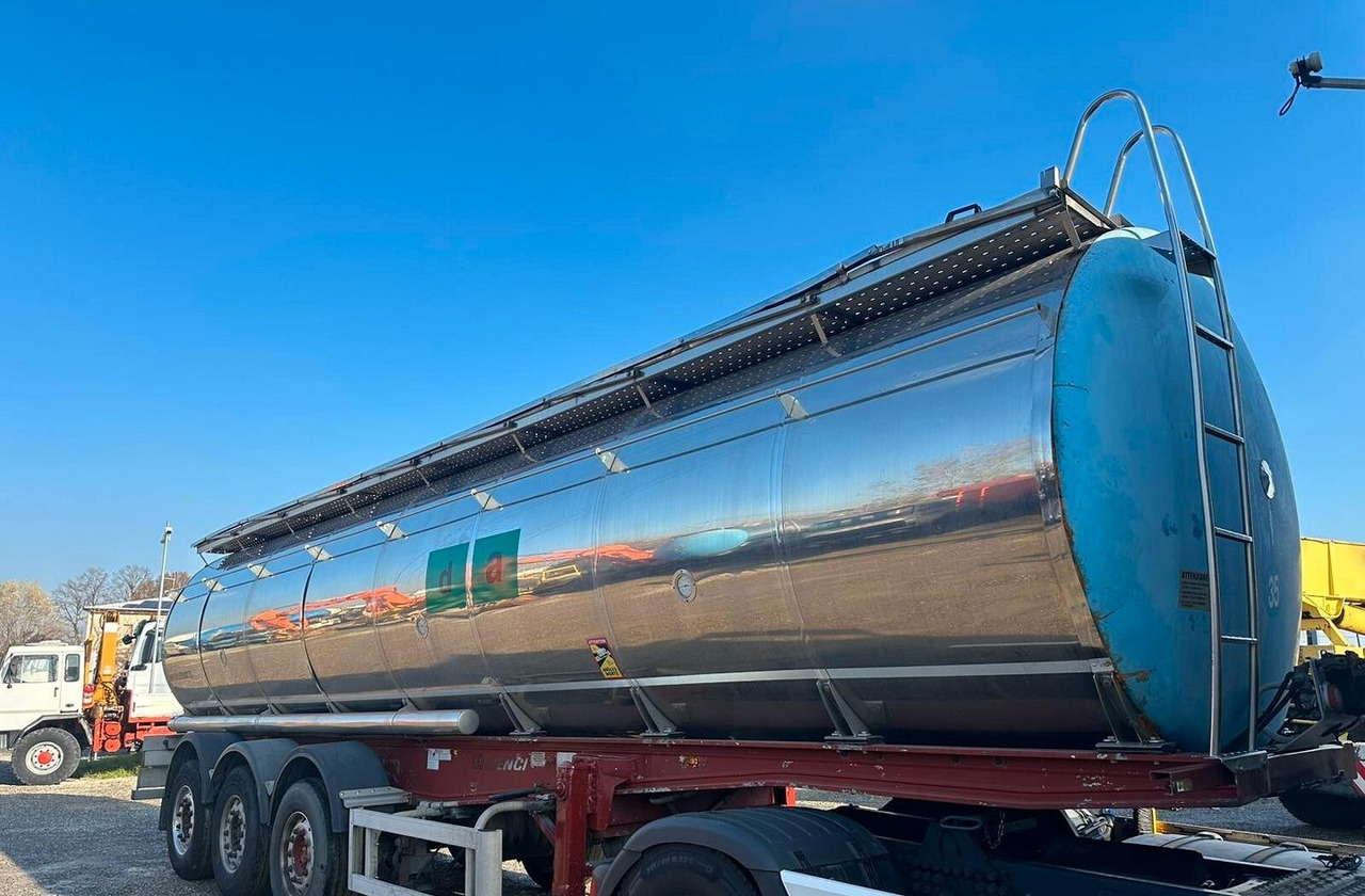 Semirimorchio cisterna Menci trasporto alimentari - Semi-remorque citerne: photos 2 Semirimorchio cisterna Menci trasporto alimentari - Semi-remorque citerne: photos 2