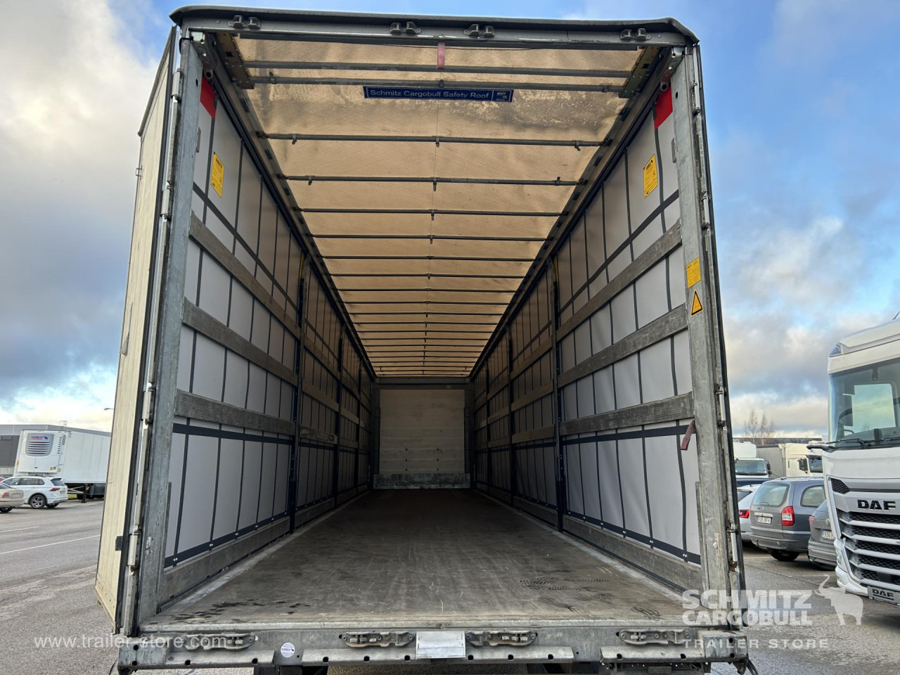 SCHMITZ Curtainsider Standard - Semi-remorque rideaux coulissants: photos 2 SCHMITZ Curtainsider Standard - Semi-remorque rideaux coulissants: photos 2