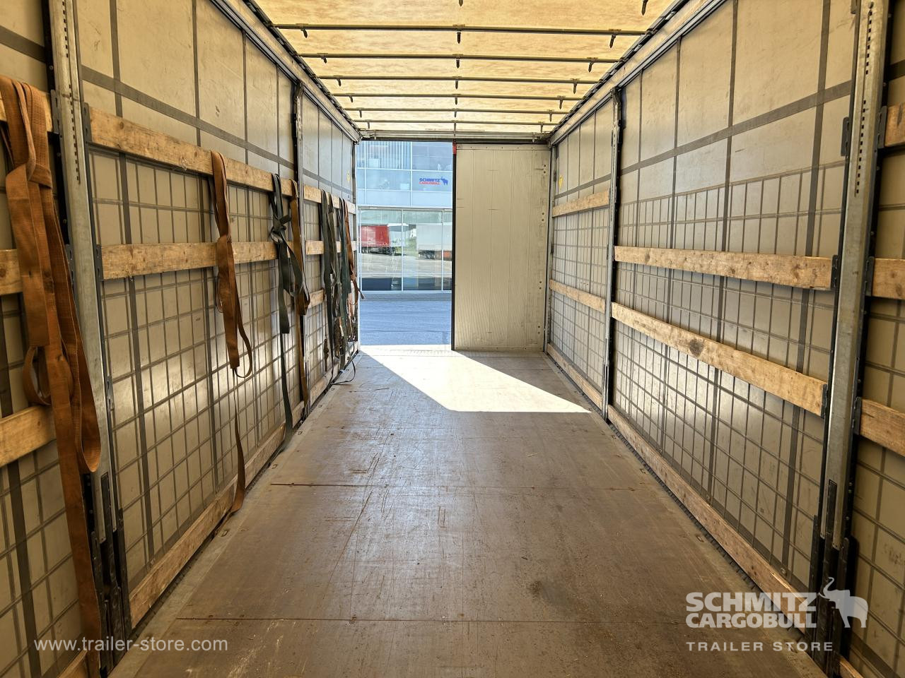 SCHMITZ Curtainsider Standard - Semi-remorque rideaux coulissants: photos 2 SCHMITZ Curtainsider Standard - Semi-remorque rideaux coulissants: photos 2