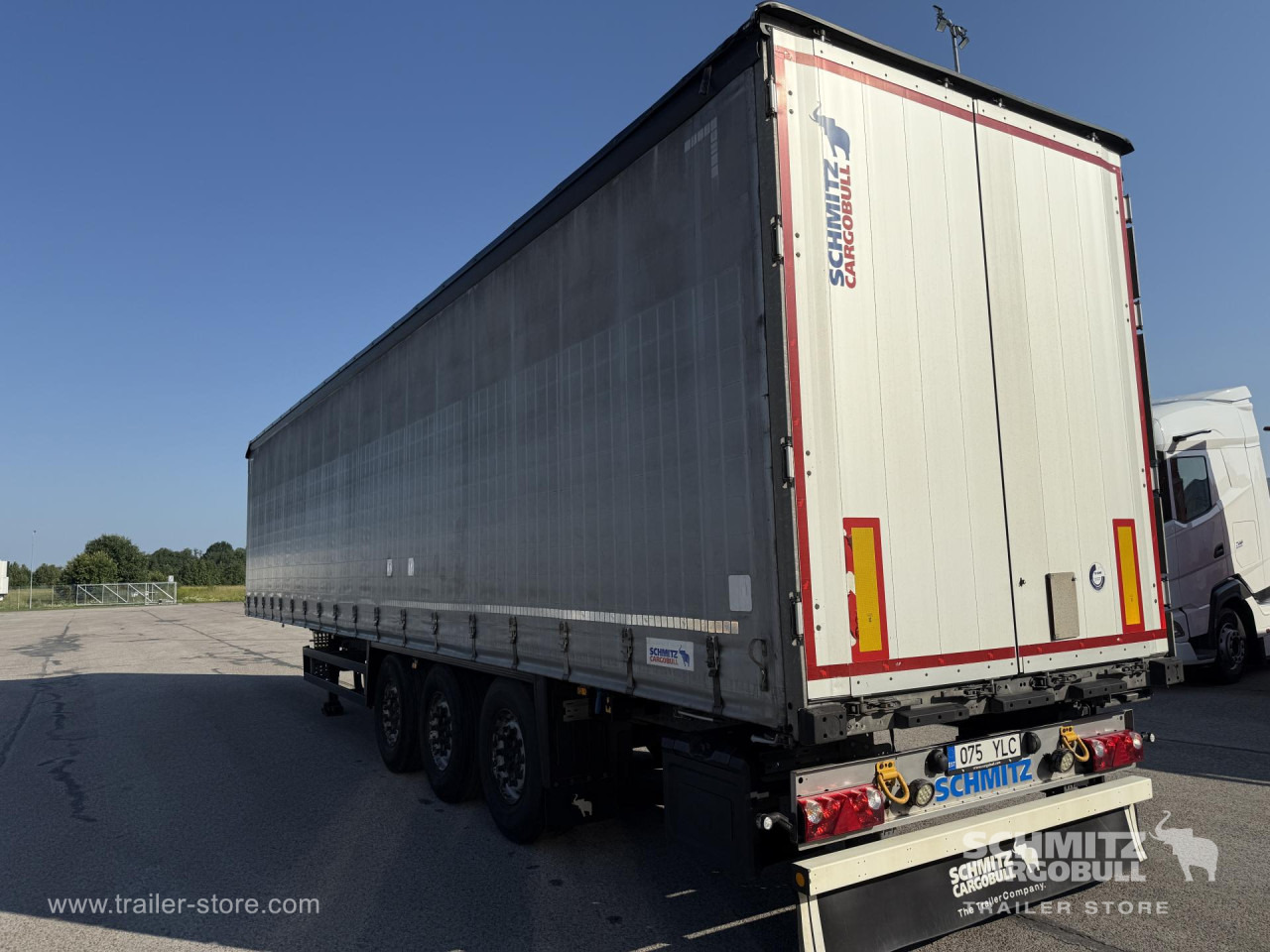 SCHMITZ Curtainsider Standard - Semi-remorque rideaux coulissants: photos 1 SCHMITZ Curtainsider Standard - Semi-remorque rideaux coulissants: photos 1