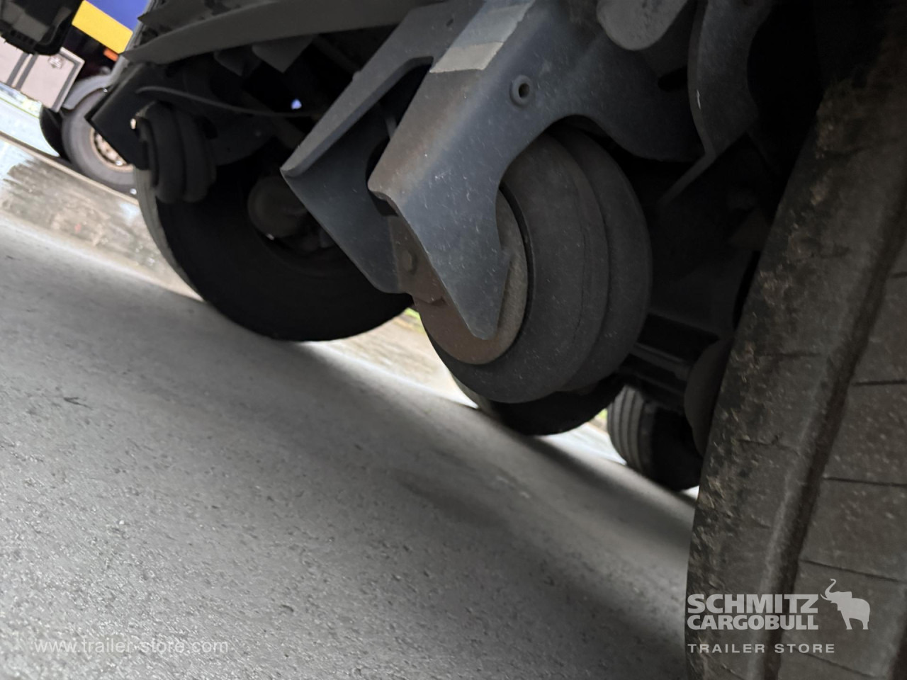 SCHMITZ Curtainsider Standard - Semi-remorque rideaux coulissants: photos 5 SCHMITZ Curtainsider Standard - Semi-remorque rideaux coulissants: photos 5