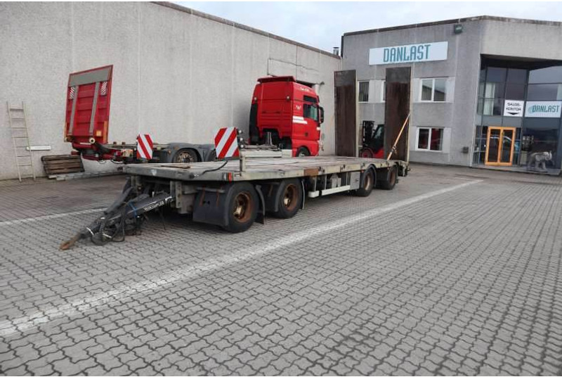 AMT Maschinetrailer/Maskinanhænger/Maschinenanhänger - Remorque porte-engin surbaissée: photos 1 AMT Maschinetrailer/Maskinanhænger/Maschinenanhänger - Remorque porte-engin surbaissée: photos 1