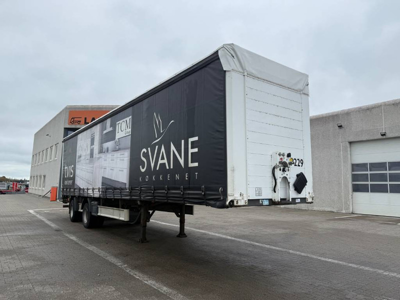 Fliegl Curtainsider / Planenauflieger / Gardin - Semi-remorque rideaux coulissants: photos 1 Fliegl Curtainsider / Planenauflieger / Gardin - Semi-remorque rideaux coulissants: photos 1