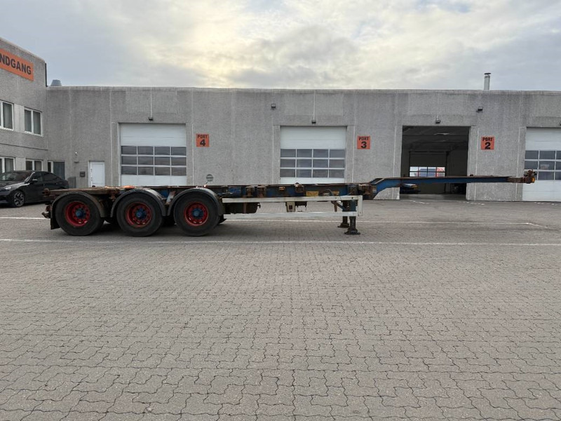 HFR Container chassis / Container-Fahrgestell - Semi-remorque porte-conteneur/ Caisse mobile: photos 2 HFR Container chassis / Container-Fahrgestell - Semi-remorque porte-conteneur/ Caisse mobile: photos 2