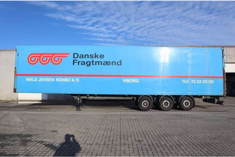 KEL-BERG 34 pl. Curtainsider/Planenauflieger/Gardintrailer - Semi-remorque fourgon: photos 5 KEL-BERG 34 pl. Curtainsider/Planenauflieger/Gardintrailer - Semi-remorque fourgon: photos 5