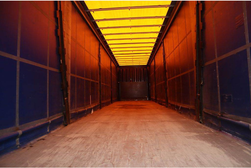 Krone 3 axle curtainside trailer - Semi-remorque rideaux coulissants: photos 2 Krone 3 axle curtainside trailer - Semi-remorque rideaux coulissants: photos 2