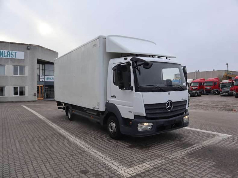 Mercedes-Benz Atego 816L EURO 6 - Camion fourgon: photos 2 Mercedes-Benz Atego 816L EURO 6 - Camion fourgon: photos 2