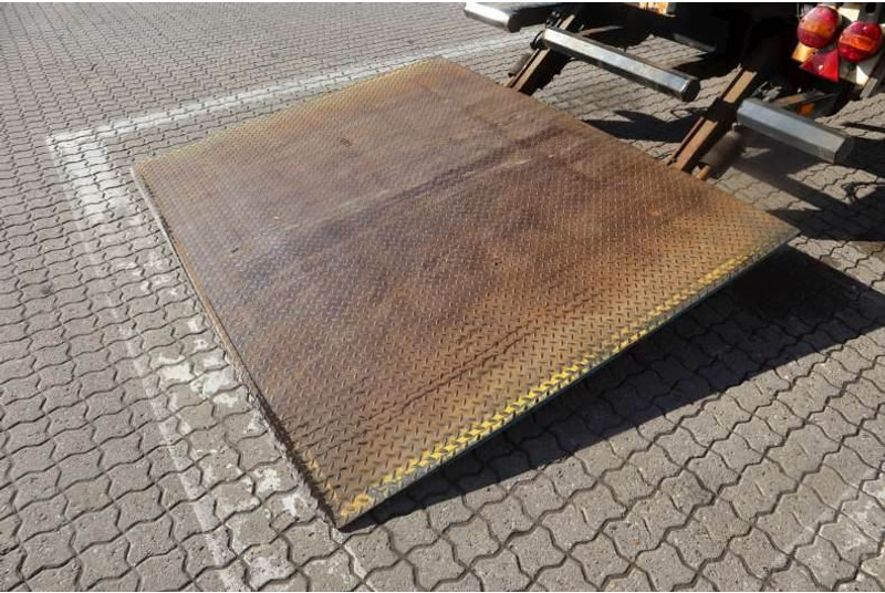 Semi-remorque Krone 34 pl. Curtainsider/Planenauflieger/Gardintrailer: photos 9
