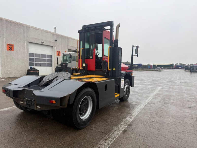 Kalmar Terminal tractor / Terminal-Zugmaschine / - Tracteur routier: photos 3 Kalmar Terminal tractor / Terminal-Zugmaschine / - Tracteur routier: photos 3