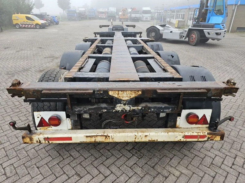 Broshuis MFCC Multi - Lifting axle - 2x20FT / 40FTHC / 45FTHC - Semi-remorque porte-conteneur/ Caisse mobile: photos 5 Broshuis MFCC Multi - Lifting axle - 2x20FT / 40FTHC / 45FTHC - Semi-remorque porte-conteneur/ Caisse mobile: photos 5