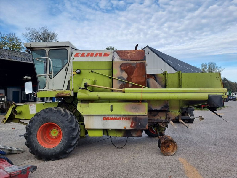 Moissonneuse-batteuse Claas 68s: photos 7