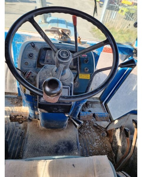 Tracteur agricole Ford 5610: photos 10 Tracteur agricole Ford 5610: photos 10