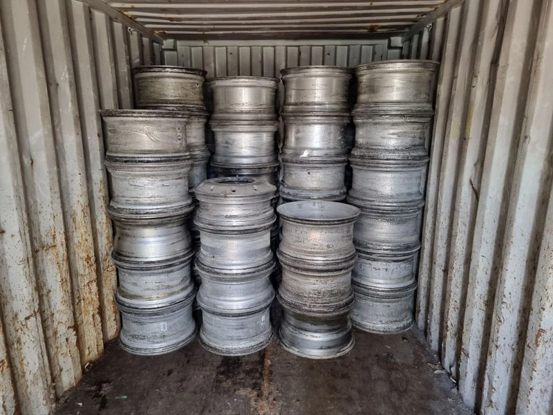 Alcoa velgen 22.5 x 9.00 - Jante pour Camion: photos 1 Alcoa velgen 22.5 x 9.00 - Jante pour Camion: photos 1