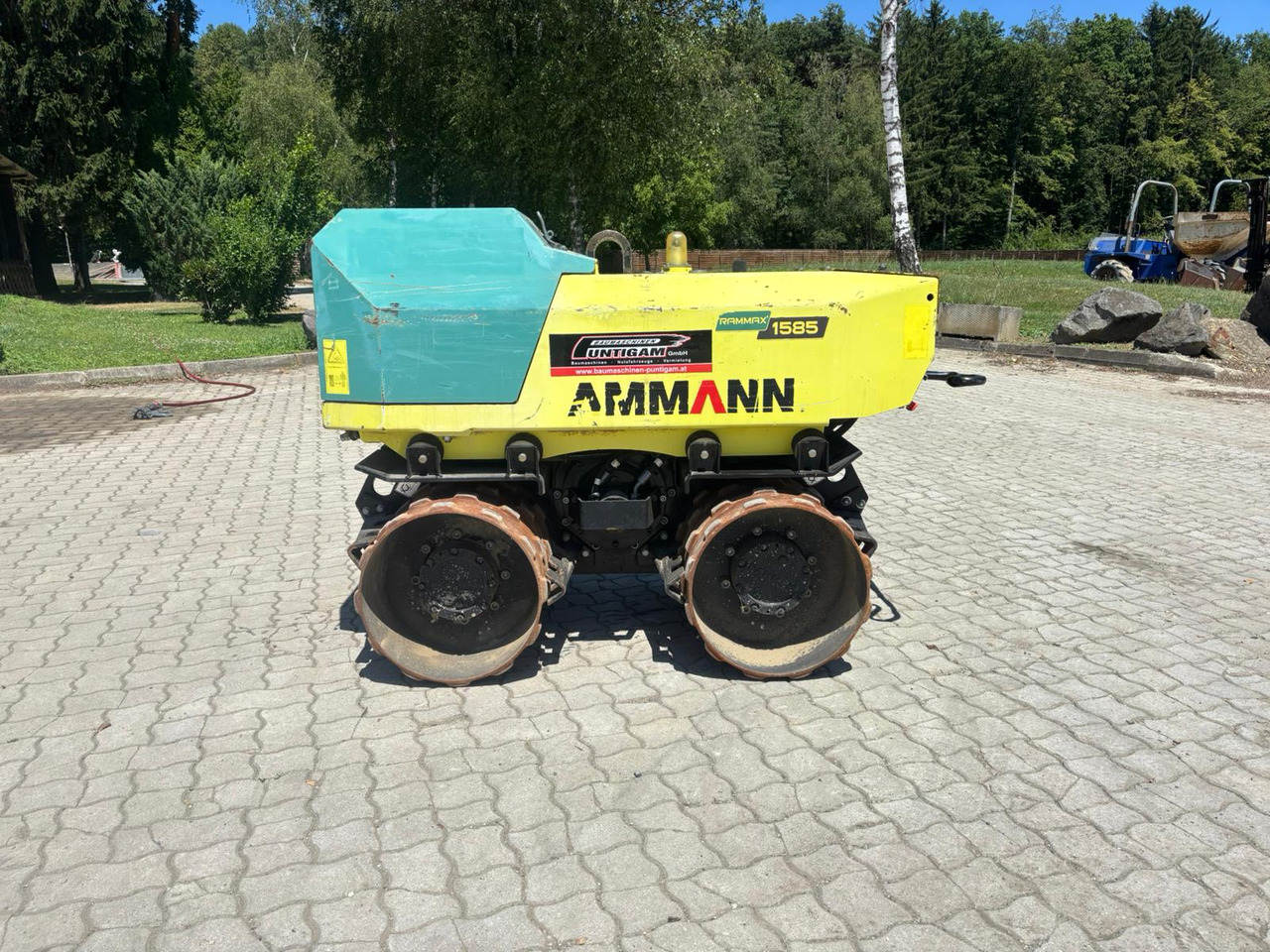 - Compacteur: photos 1 - Compacteur: photos 1