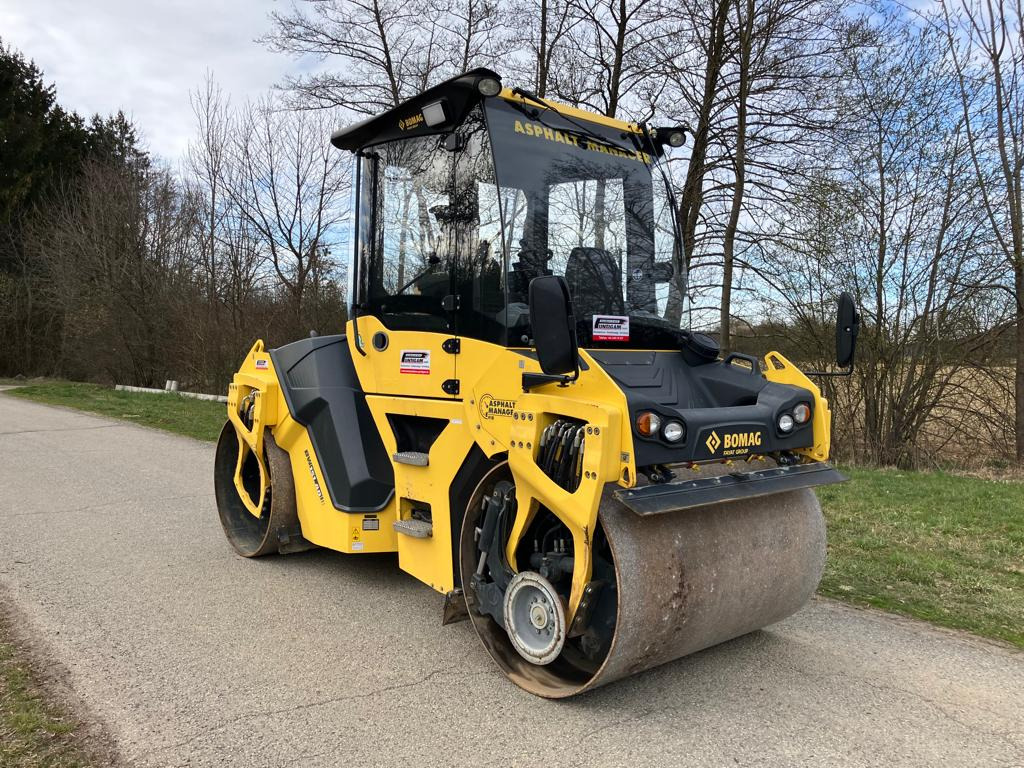 BOMAG BW 151 AD-5 AM - Compacteur: photos 4 BOMAG BW 151 AD-5 AM - Compacteur: photos 4