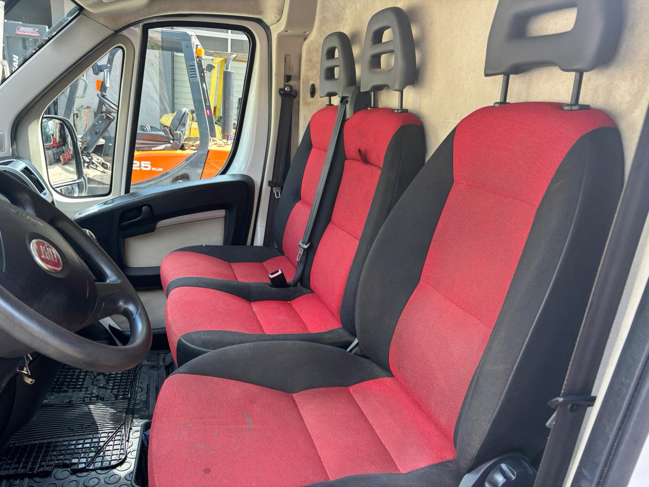 Camion magasin Fiat Ducato Maxi KW 35 L4H3 130 E5 - Motorschaden: photos 9