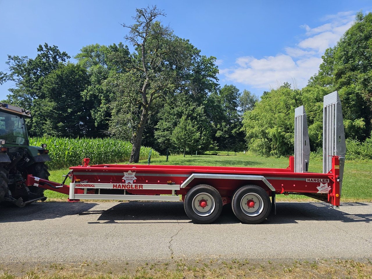 Fliegl TTS-H 100 / Hangler TPS 2 - Remorque porte-engin surbaissée: photos 1 Fliegl TTS-H 100 / Hangler TPS 2 - Remorque porte-engin surbaissée: photos 1