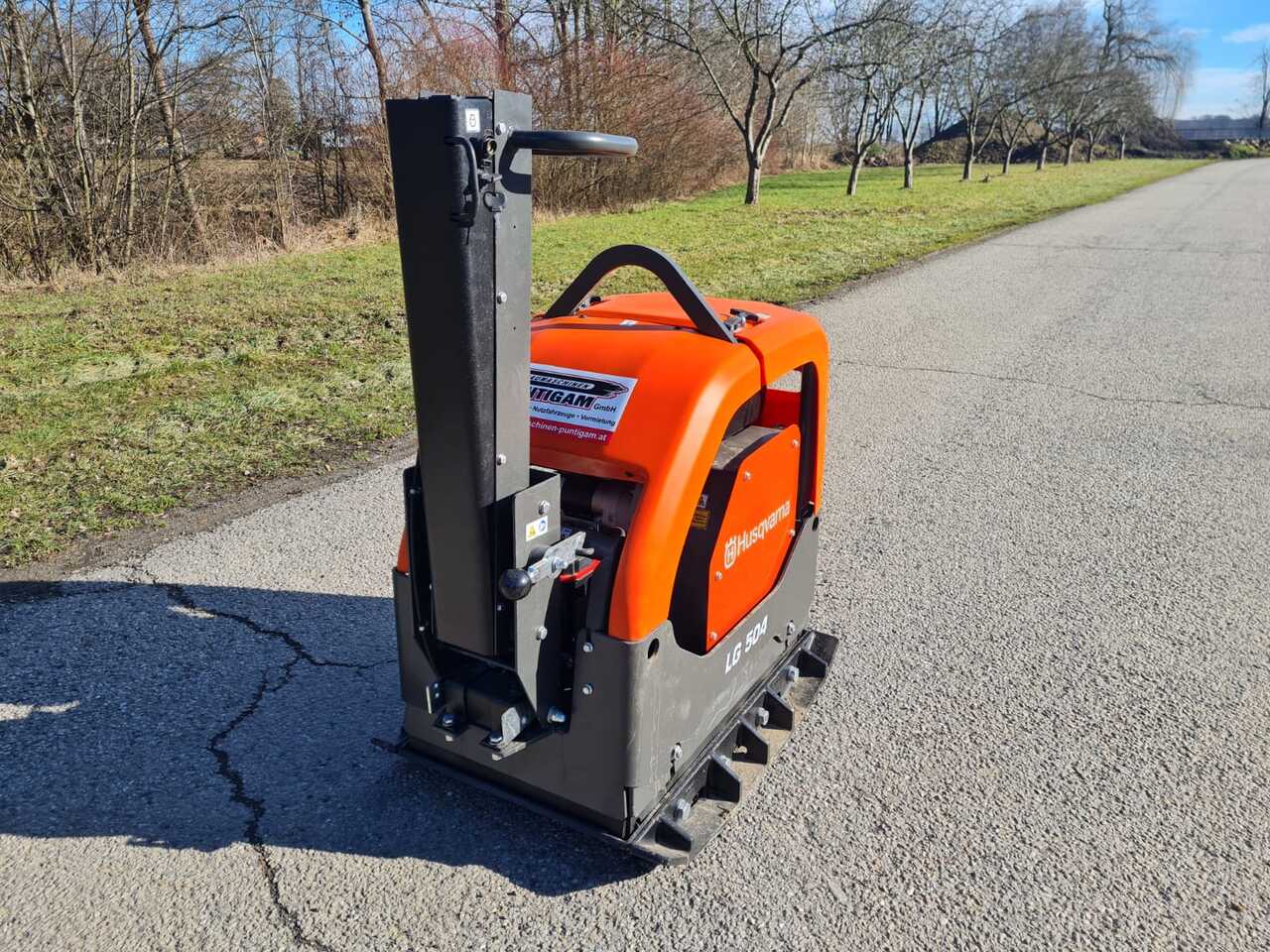 Husqvarna LG 504 - Plaque vibrante: photos 3 Husqvarna LG 504 - Plaque vibrante: photos 3