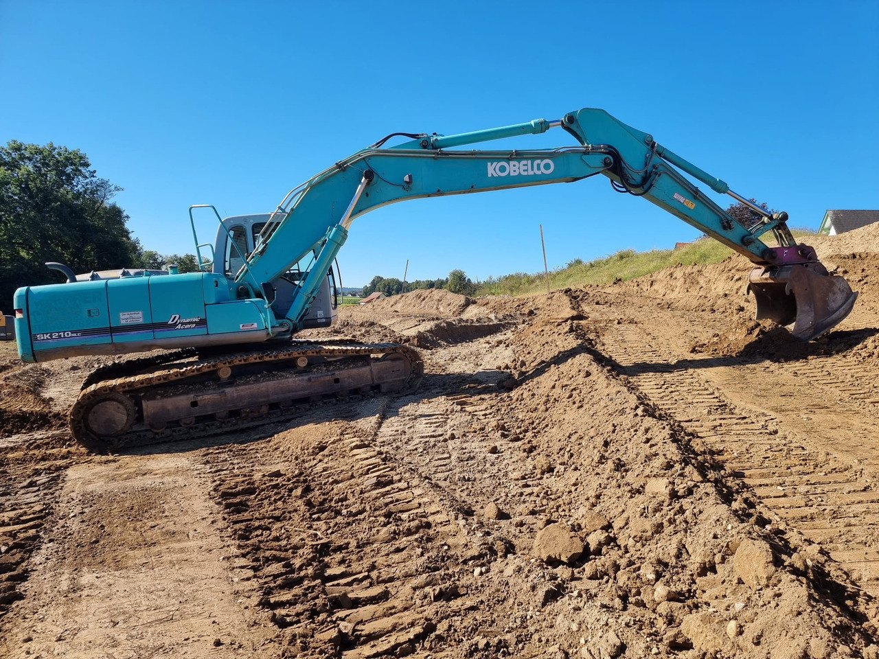 KOBELCO SK 210 NLC-6E - Pelle sur chenille: photos 2 KOBELCO SK 210 NLC-6E - Pelle sur chenille: photos 2