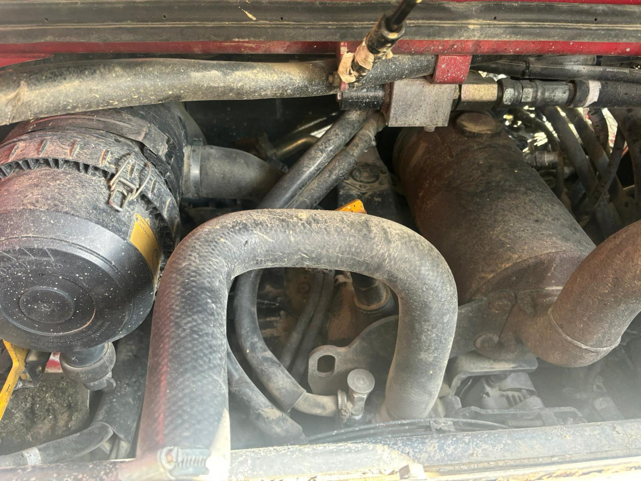 Mini chargeuse TAKEUCHI TL 230: photos 9 Mini chargeuse TAKEUCHI TL 230: photos 9