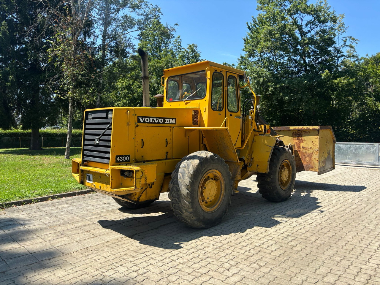 VOLVO BM 4300 - Chargeuse sur pneus: photos 5 VOLVO BM 4300 - Chargeuse sur pneus: photos 5