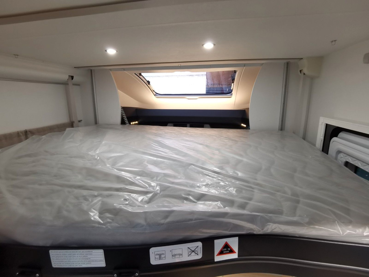 Camping-car profilé Chausson 627 TITANIUM / - 2026 -/ EINZELBETTEN & HUBBETT: photos 22 Camping-car profilé Chausson 627 TITANIUM / - 2026 -/ EINZELBETTEN & HUBBETT: photos 22