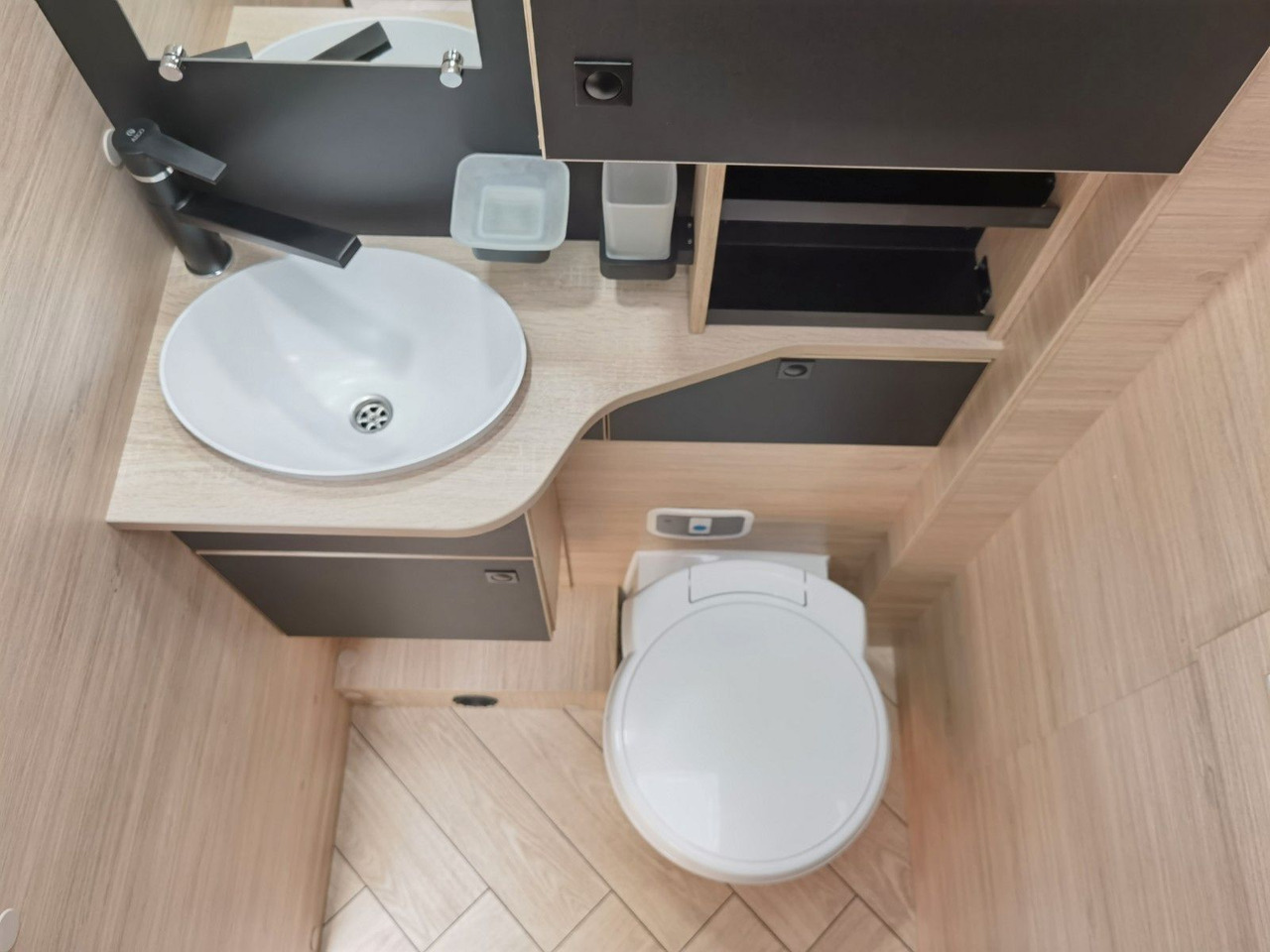 Camping-car profilé Chausson 640 ETAPE LINE /-2025- / XXL - HUBBETT & RAUMBAD: photos 21 Camping-car profilé Chausson 640 ETAPE LINE /-2025- / XXL - HUBBETT & RAUMBAD: photos 21