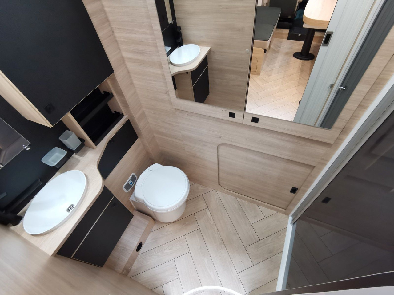 Camping-car profilé Chausson 640 ETAPE LINE /-2025- / XXL - HUBBETT & RAUMBAD: photos 20 Camping-car profilé Chausson 640 ETAPE LINE /-2025- / XXL - HUBBETT & RAUMBAD: photos 20