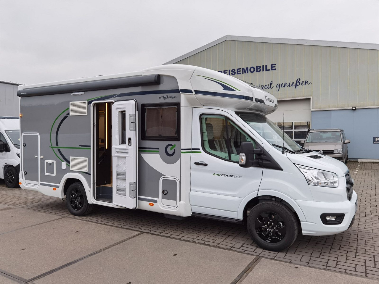 Chausson 640 ETAPE LINE /-2025- / XXL - HUBBETT & RAUMBAD - Camping-car profilé: photos 4 Chausson 640 ETAPE LINE /-2025- / XXL - HUBBETT & RAUMBAD - Camping-car profilé: photos 4