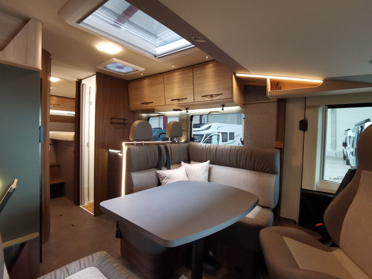 Camping-car intégral Eura Mobil INTEGRA LINE 720 EB /-2026- /8G-180PS/PLUS-PAKET: photos 13