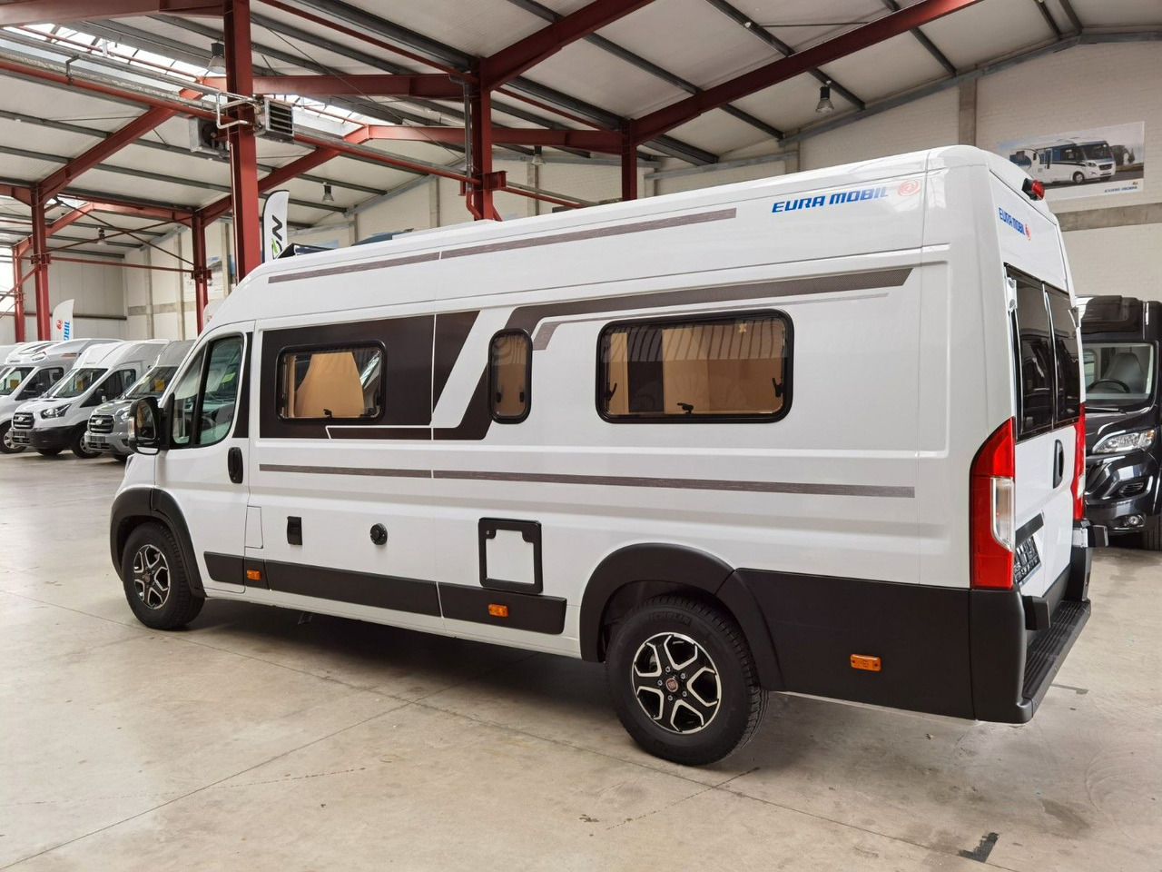 Eura Mobil VAN 635 EB / 180 PS -9G / EINZELBETTEN - Fourgon aménagé: photos 5 Eura Mobil VAN 635 EB / 180 PS -9G / EINZELBETTEN - Fourgon aménagé: photos 5