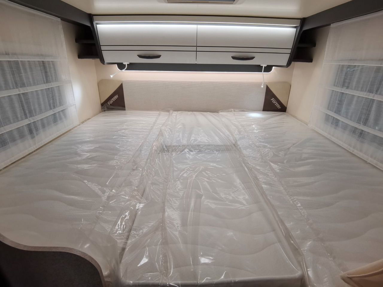 Camping-car capucine Forster A 699 EB / - 2026 - / 165 PS - 8G / EINZELBETTEN: photos 21