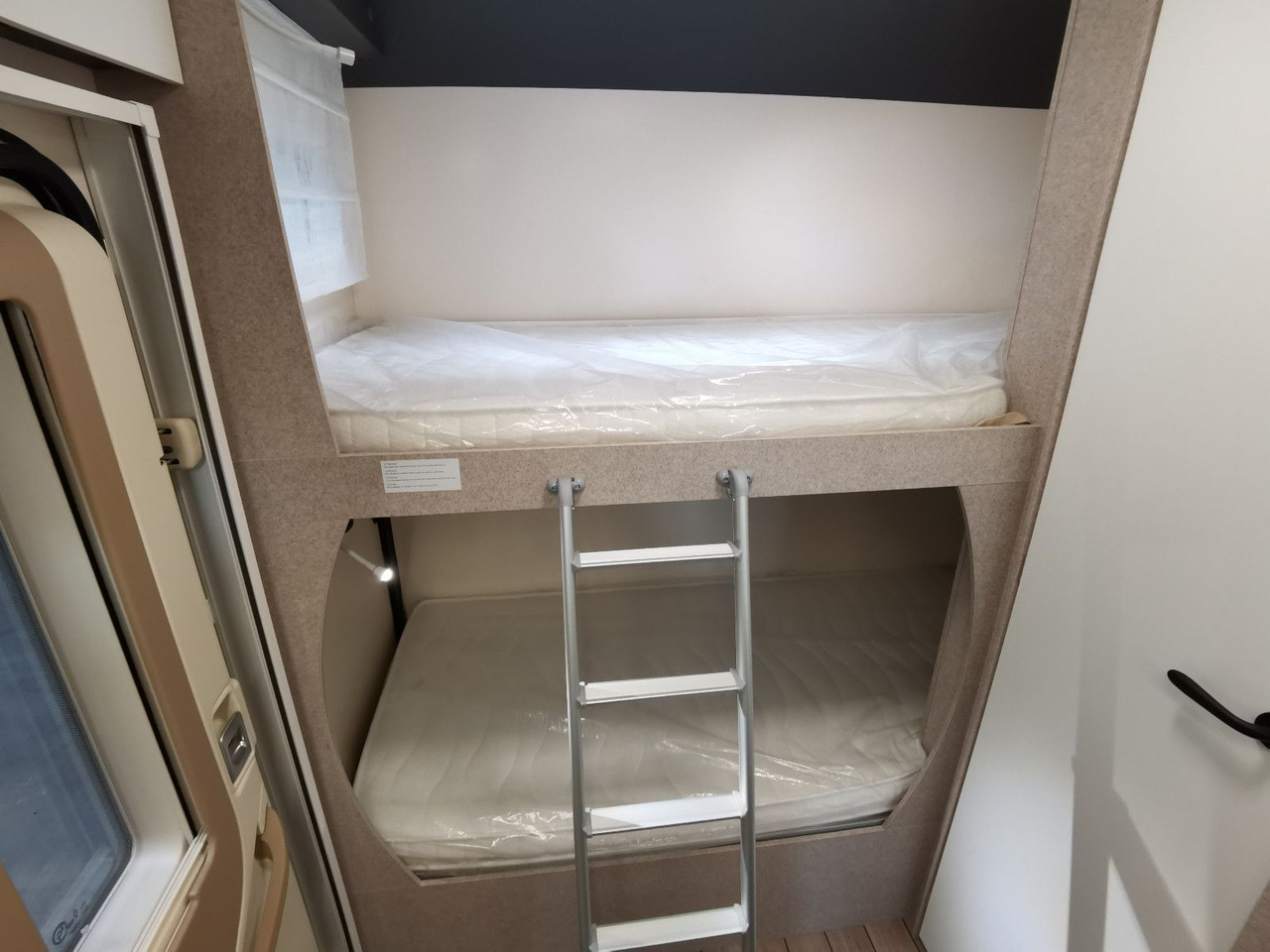 Camping-car capucine Forster A 699 VB / - MODELL 2025- / 140PS / ETAGENBETTEN: photos 22