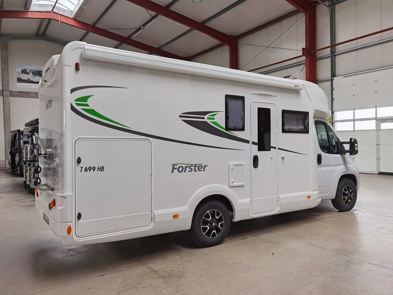 Forster T 699 HB / 140PS / EB - HUBBETT & HECKBETT - Camping-car profilé: photos 4 Forster T 699 HB / 140PS / EB - HUBBETT & HECKBETT - Camping-car profilé: photos 4
