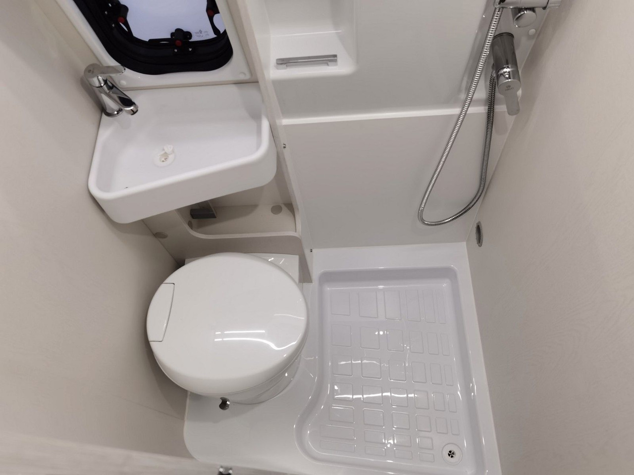 Fourgon aménagé Karmann DAVIS 590 TRENDSTYLE / -2026- / 140PS- AUTOMATIK: photos 19