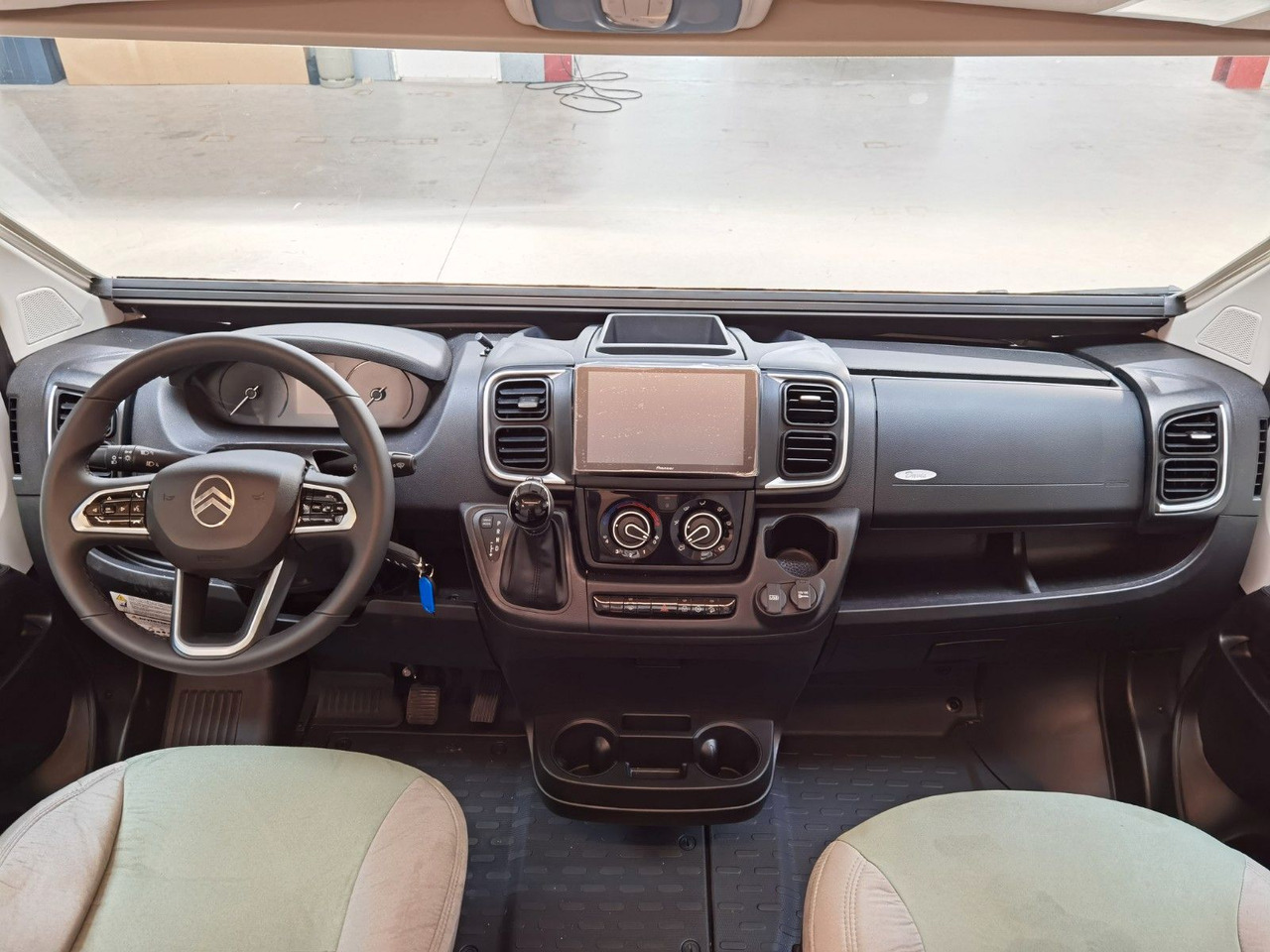 Fourgon aménagé Karmann DAVIS 590 TRENDSTYLE / -2026- / 140PS- AUTOMATIK: photos 10