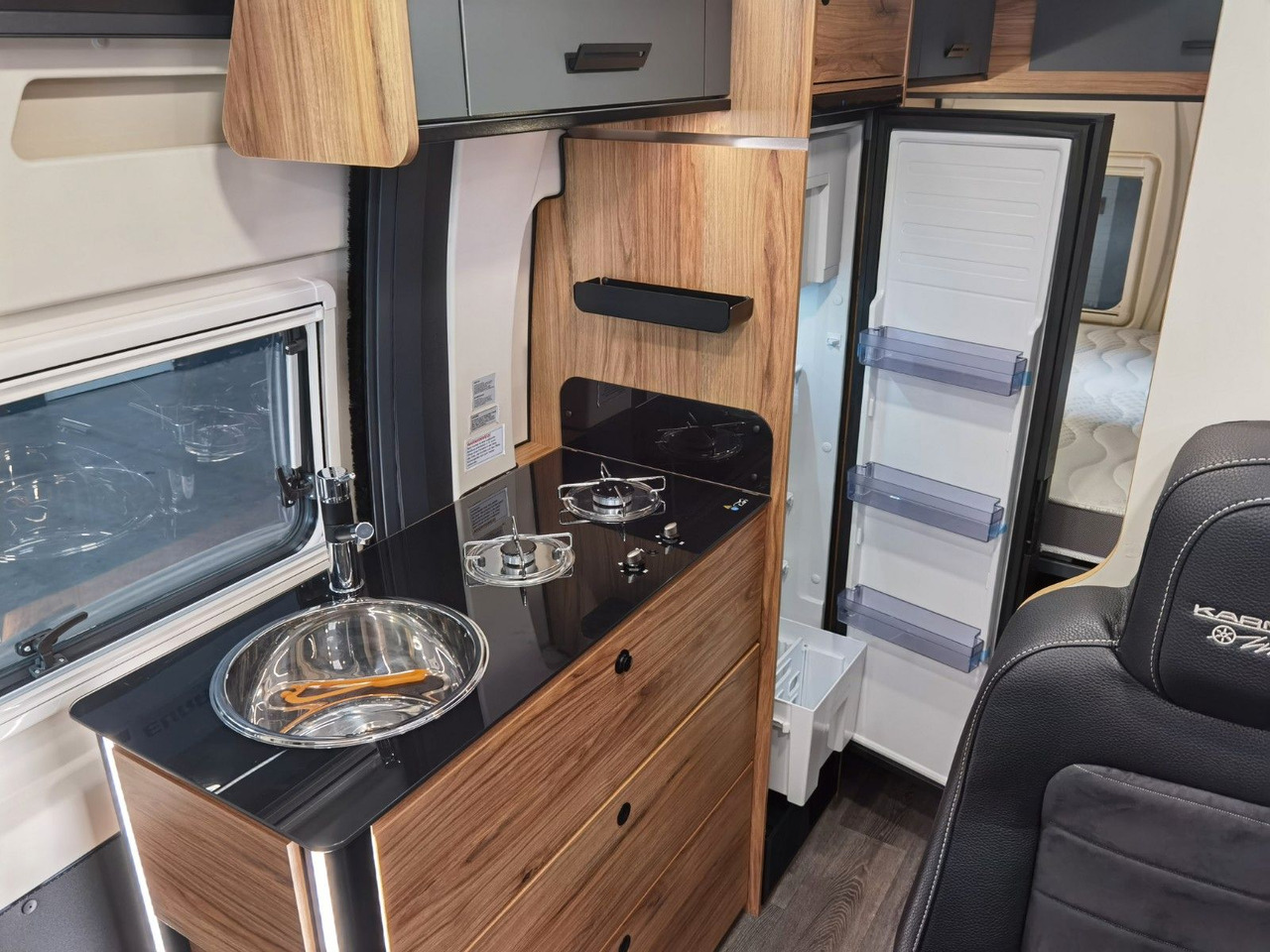 Karmann DEXTER 580 / MODELL 2026 / 8G.AUTOMATIK - Fourgon aménagé: photos 5 Karmann DEXTER 580 / MODELL 2026 / 8G.AUTOMATIK - Fourgon aménagé: photos 5