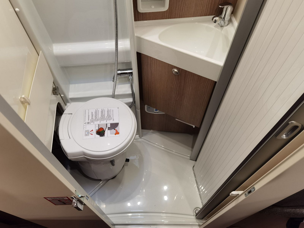 Fourgon aménagé Malibu VAN DIVERSITY GT- 640 LE K /NAVIGATION & KEYLESS: photos 17