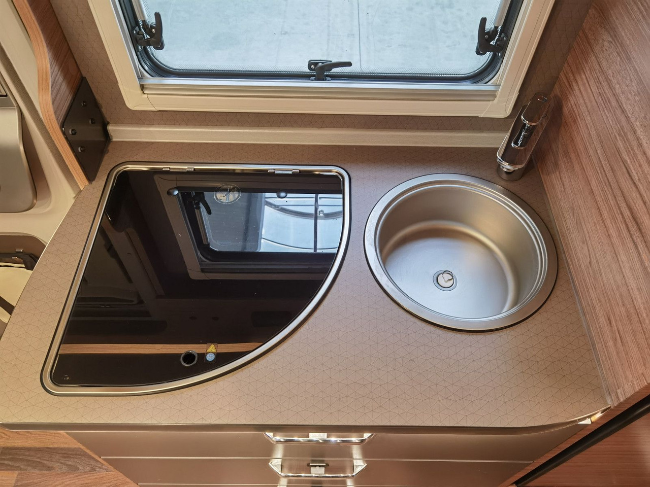 Weinsberg CARACOMPACT SUITE 640 MEG PEPPER / - MODELL 2025 en crédit-bail Weinsberg CARACOMPACT SUITE 640 MEG PEPPER / - MODELL 2025: photos 14