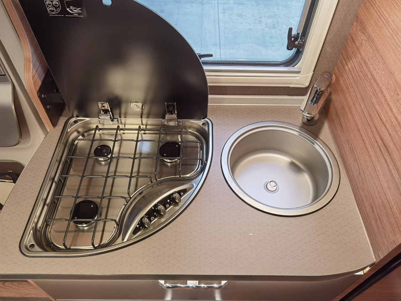 Weinsberg CARACOMPACT SUITE 640 MEG PEPPER / - MODELL 2025 en crédit-bail Weinsberg CARACOMPACT SUITE 640 MEG PEPPER / - MODELL 2025: photos 15