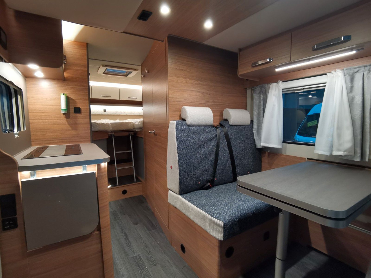 Camping-car profilé Weinsberg CARASUITE 650 MEG/155-DSG/EINZELBETTEN & HUBBETT: photos 14