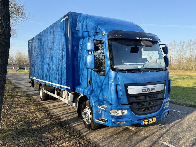 DAF LF 250 - Camion fourgon: photos 4 DAF LF 250 - Camion fourgon: photos 4
