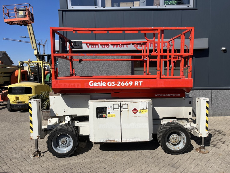 Genie GS 2669 RT  Hoogwerker / arbeitsbuhne - Nacelle ciseaux: photos 4 Genie GS 2669 RT  Hoogwerker / arbeitsbuhne - Nacelle ciseaux: photos 4