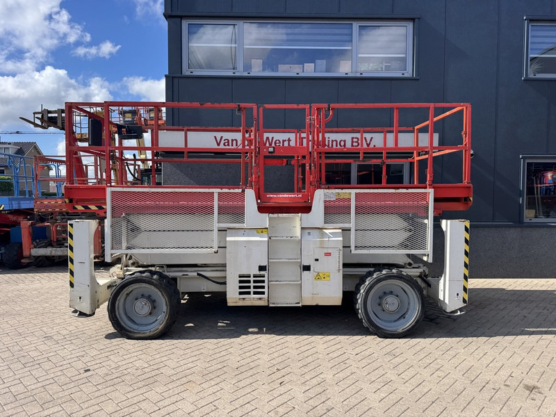 Genie GS 3390 RT Schaarhoogwerker / Scissor Lift / Arbeitsbuhne 12mtr werkhoogte 4x4 Deutz DIESEL 2013 - Nacelle ciseaux: photos 1 Genie GS 3390 RT Schaarhoogwerker / Scissor Lift / Arbeitsbuhne 12mtr werkhoogte 4x4 Deutz DIESEL 2013 - Nacelle ciseaux: photos 1