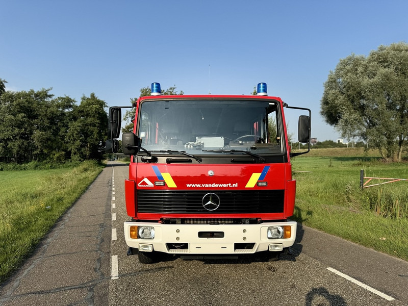 Mercedes-Benz 1124 - Camion de pompier: photos 3 Mercedes-Benz 1124 - Camion de pompier: photos 3