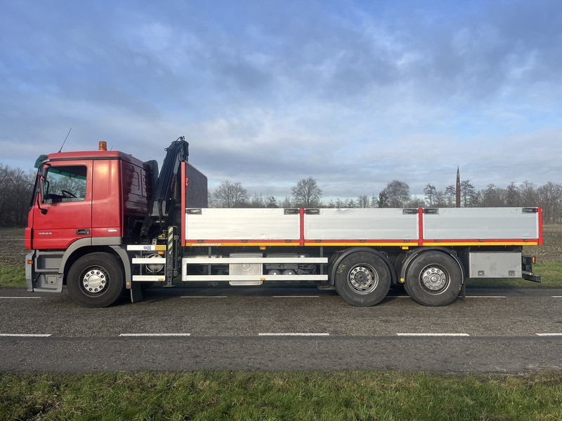 Mercedes-Benz ACTROS 2832 - Camion plateau, Camion grue: photos 3 Mercedes-Benz ACTROS 2832 - Camion plateau, Camion grue: photos 3