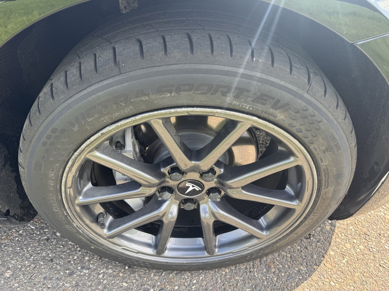 Voiture Tesla Model 3: photos 13