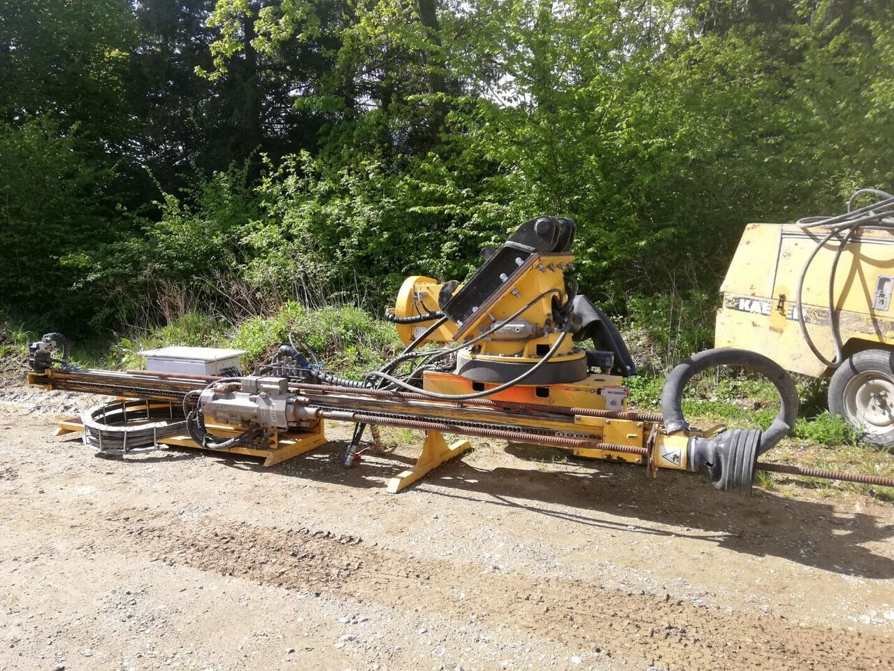 SPD MD 45 drilling attachment - Foreuse: photos 1 SPD MD 45 drilling attachment - Foreuse: photos 1
