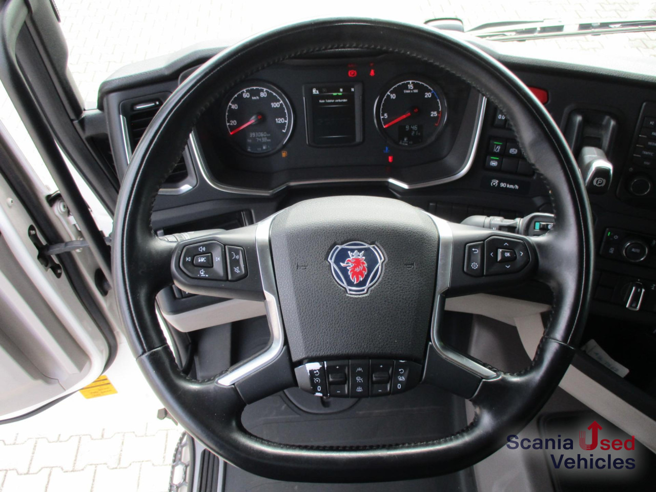 SCANIA R 450 A4x2EB height adjustable fifth wheel couplin - Tracteur routier: photos 2 SCANIA R 450 A4x2EB height adjustable fifth wheel couplin - Tracteur routier: photos 2